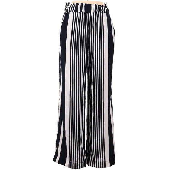 H&M Black & White Striped Pull On Wide Leg Pants - Picture 6 of 7